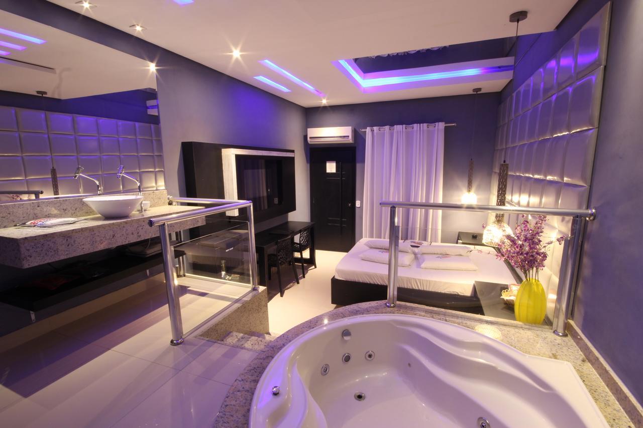 Happy Night (Adults Only) Hotel Cotia  Exterior photo